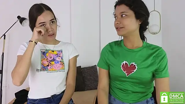 Snapshot of sexychanell_18 chatting on October 22, 1:22 pm sexychanell 18 online show from October 22, 1:22 pm