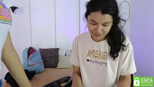 Snapshot of sexychanell_18 chatting on October 27, 1:15 pm sexychanell 18 online show from October 27, 1:15 pm