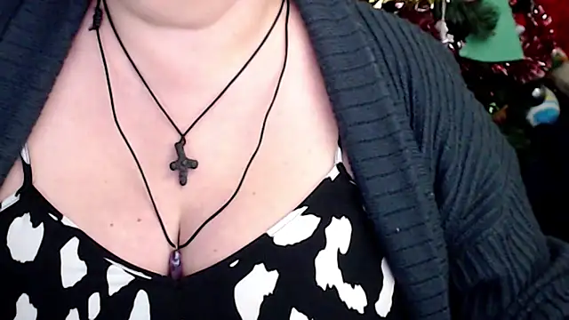 mayasmith online show from December 17, 4:13 pm