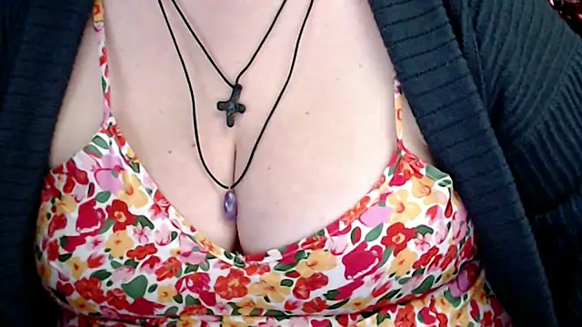 mayasmith online show from December 20, 10:33 am