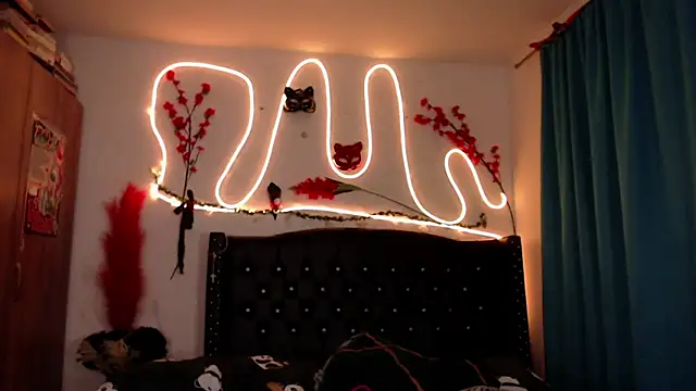 pussytight pervert online show from March 21, 11:23 pm