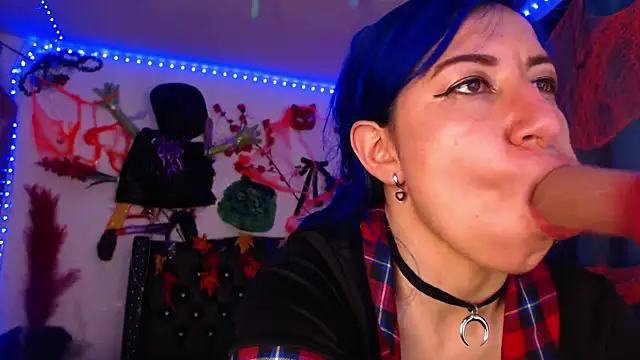 pussytight pervert online show from October 12, 11:15 pm