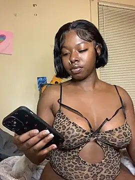 Snapshot of TinyBlazian901 chatting on September 16, 3:29 am TinyBlazian901 online show from September 16, 3:29 am