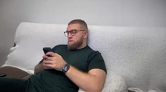 Bear bear  online show from December 17, 8:21 pm