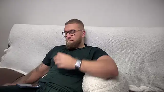 Bear bear  online show from December 17, 11:38 pm