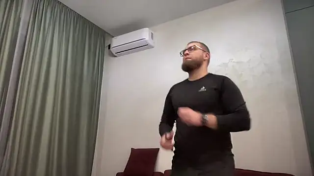 Bear bear  online show from February 13, 4:28 pm