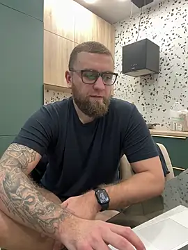 Bear bear  online show from February 14, 1:29 pm