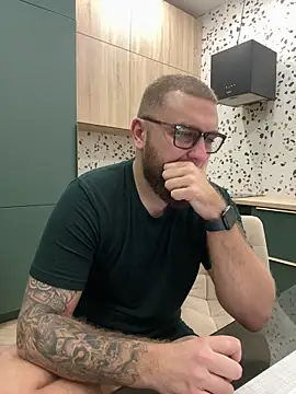 Bear bear  online show from February 22, 10:20 pm