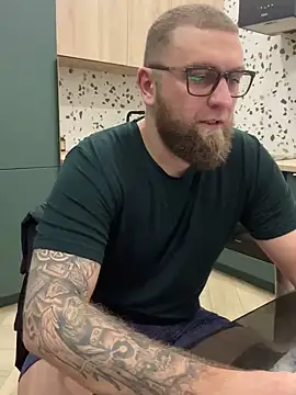 Bear bear  online show from February 25, 9:02 pm