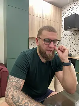 Bear bear  online show from March 4, 6:18 pm