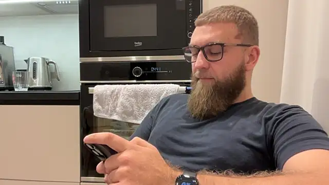 Bear bear  online show from November 12, 11:21 am