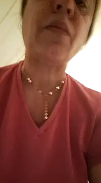 Snapshot of OliviaLewis chatting on February 17, 1:36 am OliviaLewis online show from February 17, 1:36 am