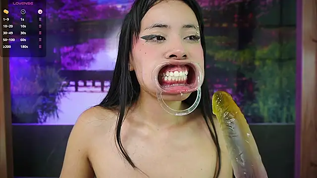 Snapshot of miss__maria chatting on January 15, 5:40 am miss  maria online show from January 15, 5:40 am