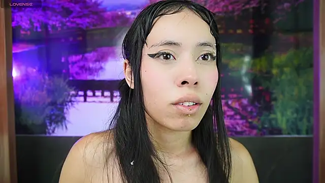 Snapshot of miss__maria chatting on February 13, 9:06 pm miss  maria online show from February 13, 9:06 pm