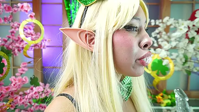 Snapshot of miss__maria chatting on March 17, 6:00 pm miss  maria online show from March 17, 6:00 pm