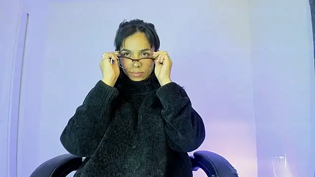 victoriachicas online show from January 12, 11:36 pm