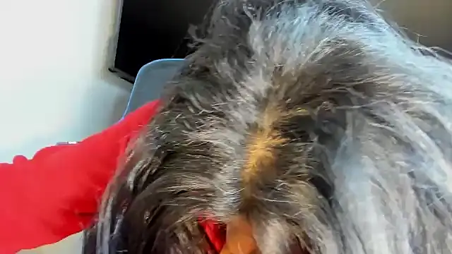 victoriachicas online show from October 10, 8:35 am