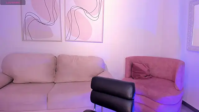 JuanitaClay online show from September 14, 11:31 am