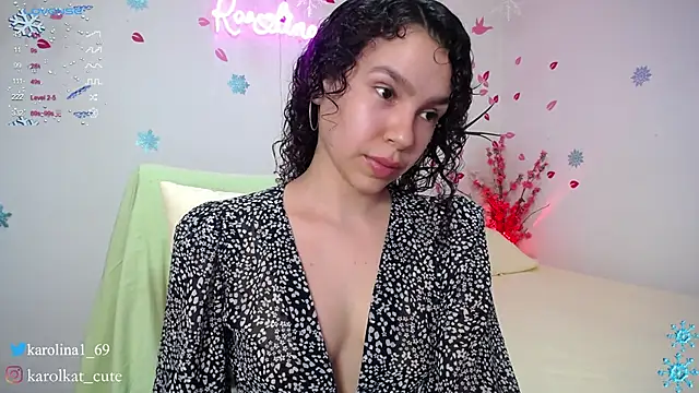 Karolina 1 online show from December 27, 9:43 pm