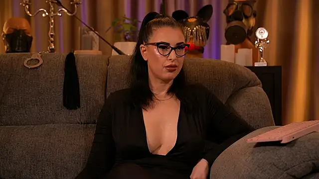 Snapshot of kelly_kent chatting on October 13, 10:32 pm kelly kent online show from October 13, 10:32 pm