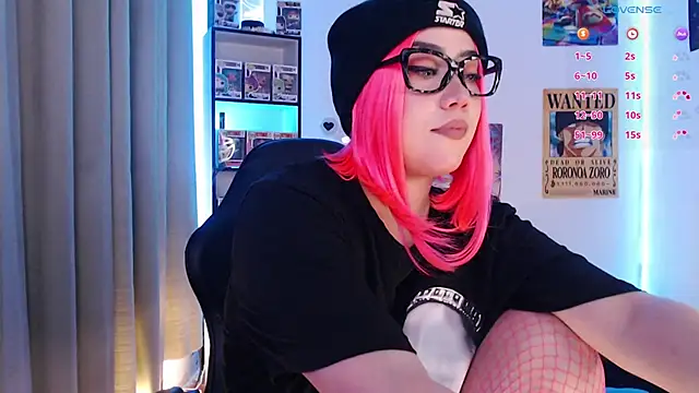 Emmy Ruiz online show from April 19, 2:22 am