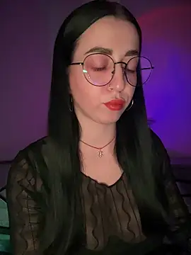 Emylia online show from November 12, 8:52 pm