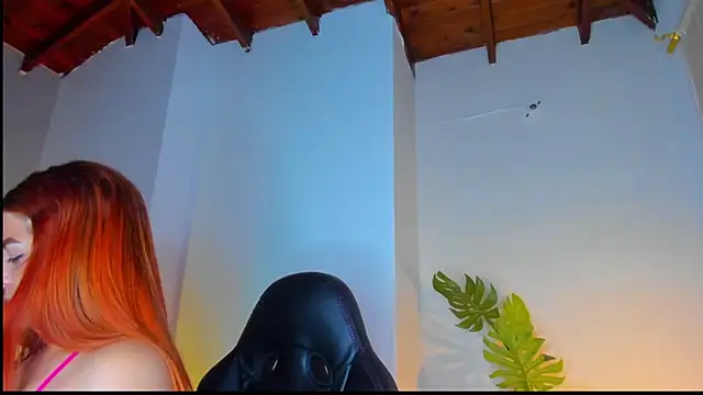 Snapshot of Gretta_Queen chatting on May 19, 6:36 pm Gretta Queen online show from May 19, 6:36 pm