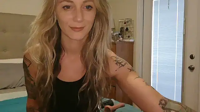 Heyitsmee33 online show from October 7, 11:29 am