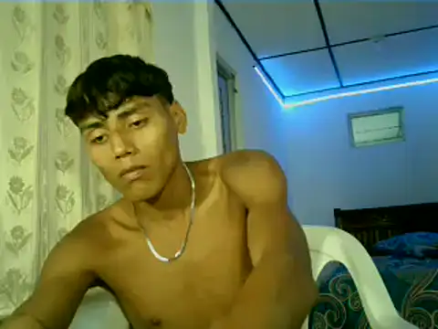 Snapshot of hotboysexx22 chatting on July 25, 11:13 pm hotboysexx22 online show from July 25, 11:13 pm