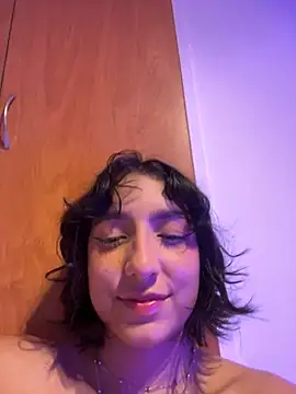 Snapshot of aurora_xoxo chatting on January 6, 7:52 am aurora xoxo online show from January 6, 7:52 am