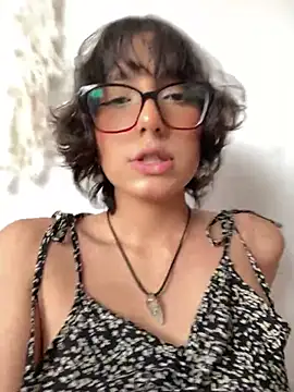 Snapshot of aurora_xoxo chatting on March 1, 5:48 pm aurora xoxo online show from March 1, 5:48 pm