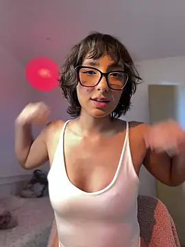 Snapshot of aurora_xoxo chatting on March 8, 5:39 pm aurora xoxo online show from March 8, 5:39 pm