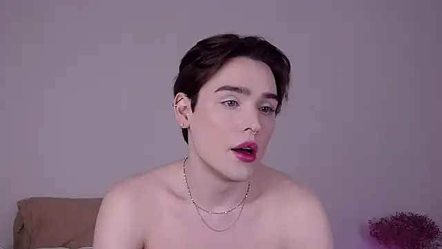 RobbyCharming online show from June 7, 8:40 am