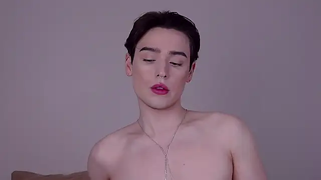 RobbyCharming online show from June 8, 7:09 am