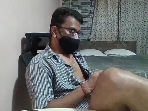 sexx4 online show from April 16, 9:15 pm