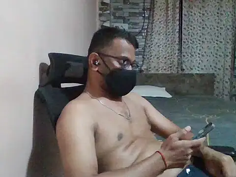 Snapshot of sexx4 chatting on May 12, 9:23 pm sexx4 online show from May 12, 9:23 pm