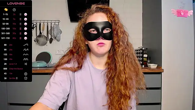 BubbbleGumm online show from March 1, 3:05 pm