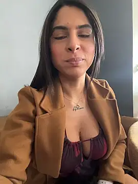 charlotte stevenss  online show from October 4, 3:32 pm