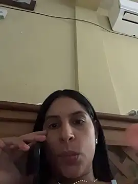 Snapshot of charlotte_stevenss_ chatting on April 24, 1:35 pm charlotte stevenss online show from April 24, 1:35 pm