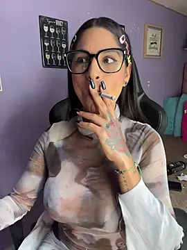 Snapshot of charlotte_stevenss_ chatting on May 13, 3:09 pm charlotte stevenss online show from May 13, 3:09 pm