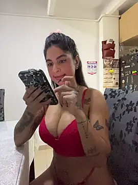 Snapshot of charlotte_stevenss_ chatting on June 5, 3:07 pm charlotte stevenss online show from June 5, 3:07 pm