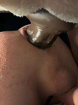 Snapshot of Deep_inside420 chatting on October 26, 9:42 pm Deep inside420 online show from October 26, 9:42 pm