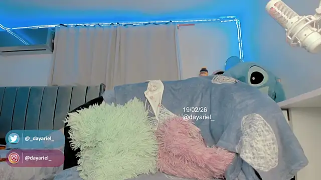 Yellowranger1 online show from February 20, 6:26 am