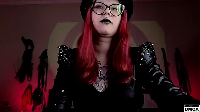 Snapshot of Amanita__Pantherina chatting on February 25, 1:28 pm Amanita Pantherina online show from February 25, 1:28 pm