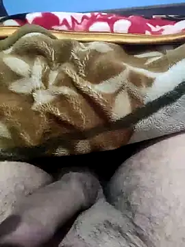 Snapshot of Deshilund9 chatting on January 19, 4:44 am Deshilund9 online show from January 19, 4:44 am