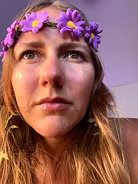 Snapshot of jasminedaze888 chatting on October 27, 10:36 pm jasminedaze888 online show from October 27, 10:36 pm