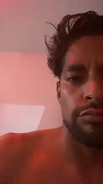 Snapshot of thegoldensexting420 chatting on November 10, 12:20 am thegoldensexting420 online show from November 10, 12:20 am