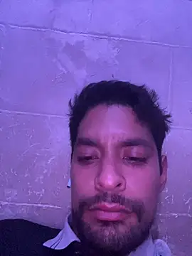 Snapshot of thegoldensexting420 chatting on March 15, 9:26 am thegoldensexting420 online show from March 15, 9:26 am