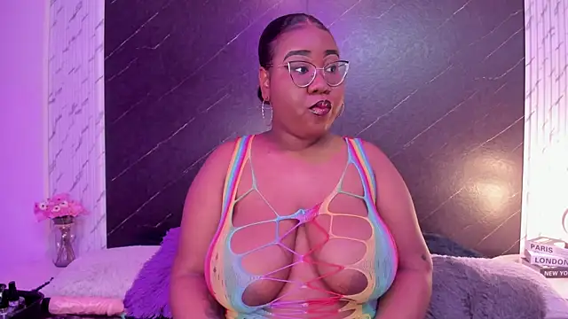 Darnellqueen online show from September 18, 3:52 am