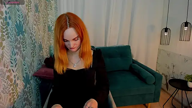 Snapshot of SaraSubtlety chatting on November 16, 1:28 pm SaraSubtlety online show from November 16, 1:28 pm